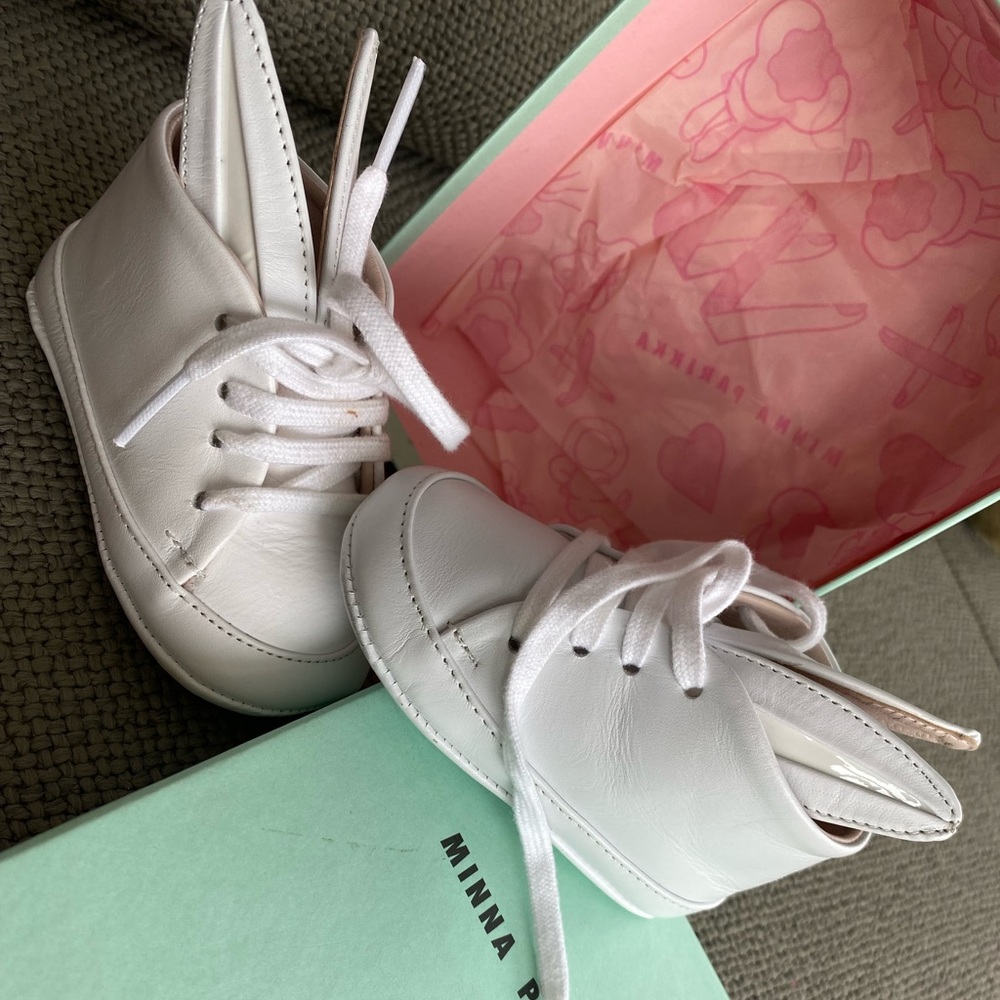 Minna Parikka - designer crib BABY shoes, white leather 3-12 months BABY BUNNY
